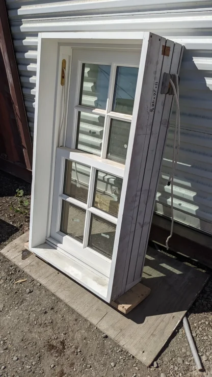 Double-Hung Dual Glazed Window 26x48 - Image 2