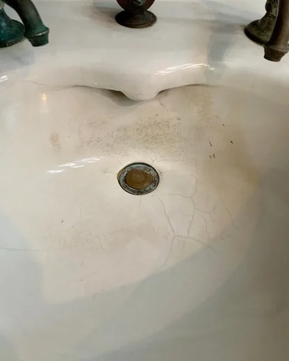 1904 Thomas Maddock’s Son’s Pedestal Sink - Image 4