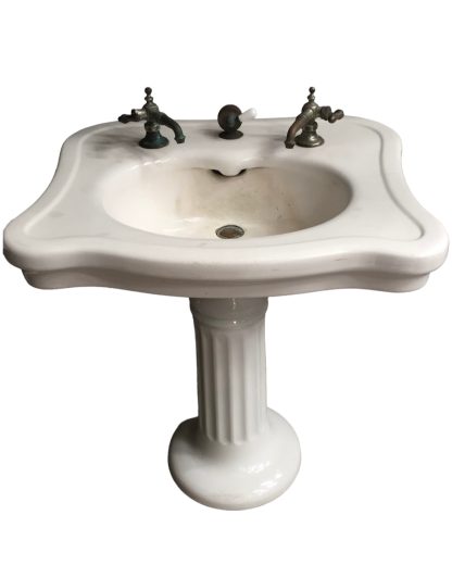 1904 Thomas Maddock’s Son’s Pedestal Sink