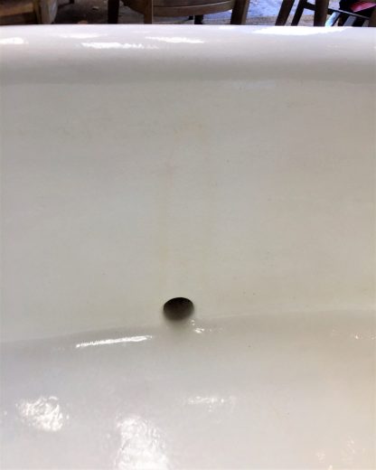 Victorian 1904 JL Mott Earthenware Pedestal Bathtub - Image 4