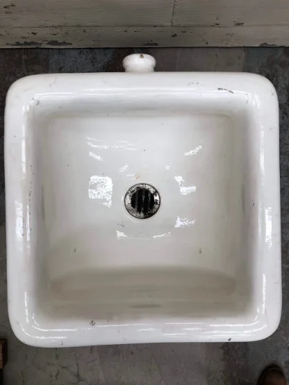 Antique Porcelain Sink - Image 3