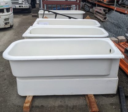 Vintage Free-Standing Cast Iron Bathtub - Image 4