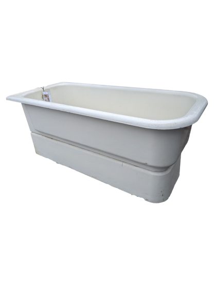 Vintage Free-Standing Cast Iron Bathtub