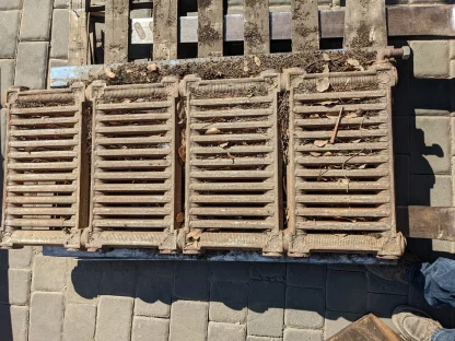 Vintage Cast Iron Steam Radiator Wall Hung - Image 2