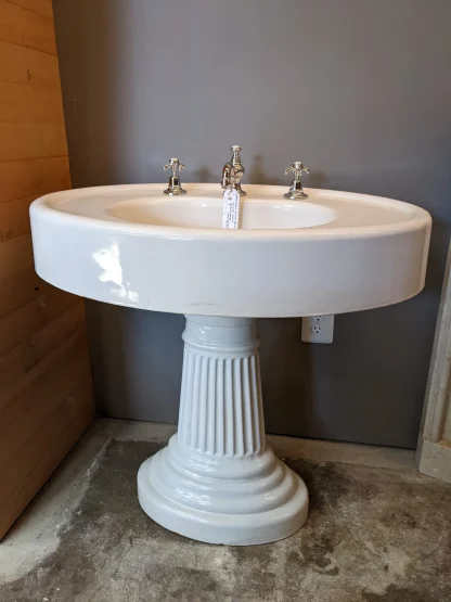 Antique 1900 Pedestal Cast Iron Sink - Image 6