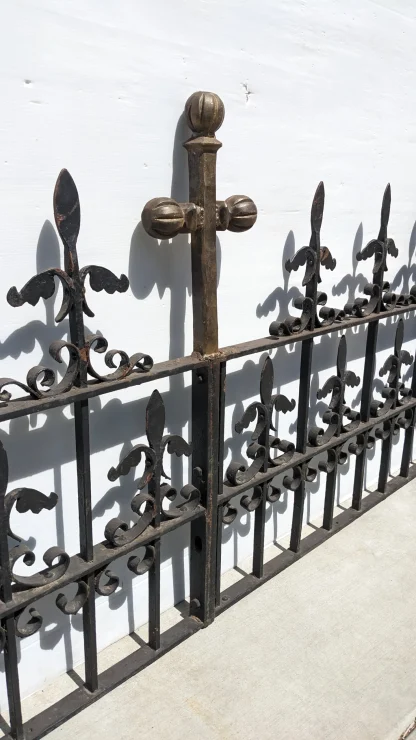 Ornate Low Iron Railing - Image 5