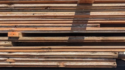 Douglas Fir Decking 2x6 - Image 2