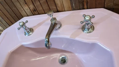 1931 Vintage Rose-Pink Eljer Toilet and Pedestal Sink - Image 7