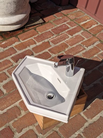 Duravit Corner Sink with Grohe Faucet - Image 2