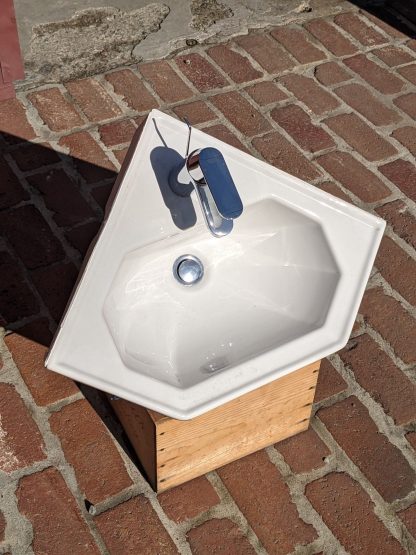 Duravit Corner Sink with Grohe Faucet - Image 3