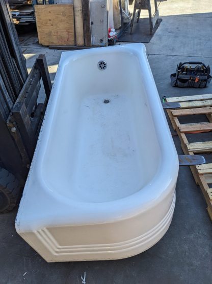 1930’s 5 1/2' Standard Pembroke Cast Iron Bathtubs - Image 4