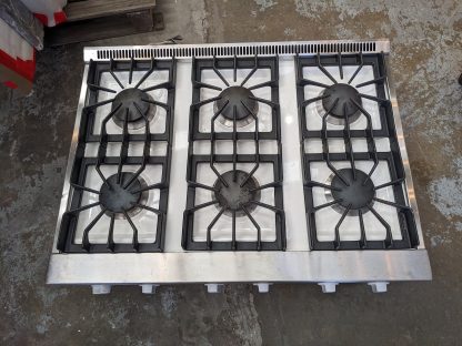 Viking 36" Gas Rangetop 6 Burners - Image 2