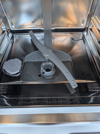 Bosch Dishwasher 24'' Stainless steel SHX9PT75UC - Image 2