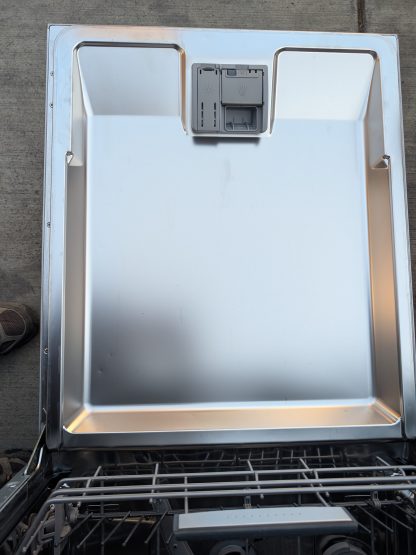 Bosch Dishwasher 24'' Stainless steel SHX9PT75UC - Image 4